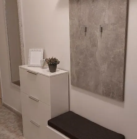 B&d Apartment *